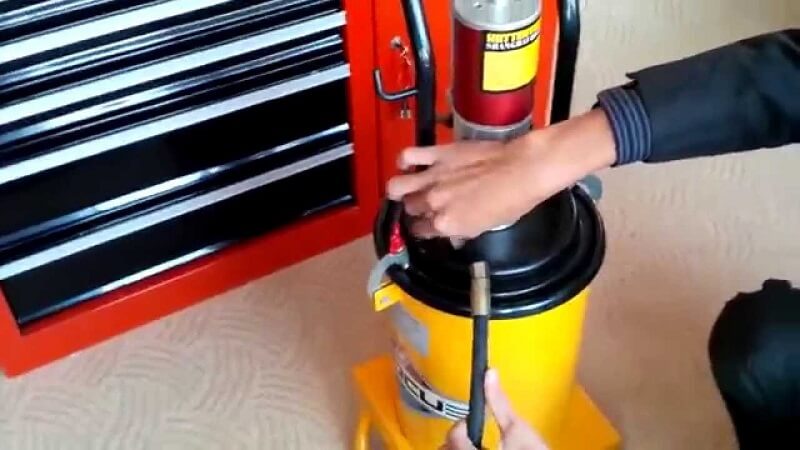 Ứng dụng của thiết bị bơm mỡ tự động